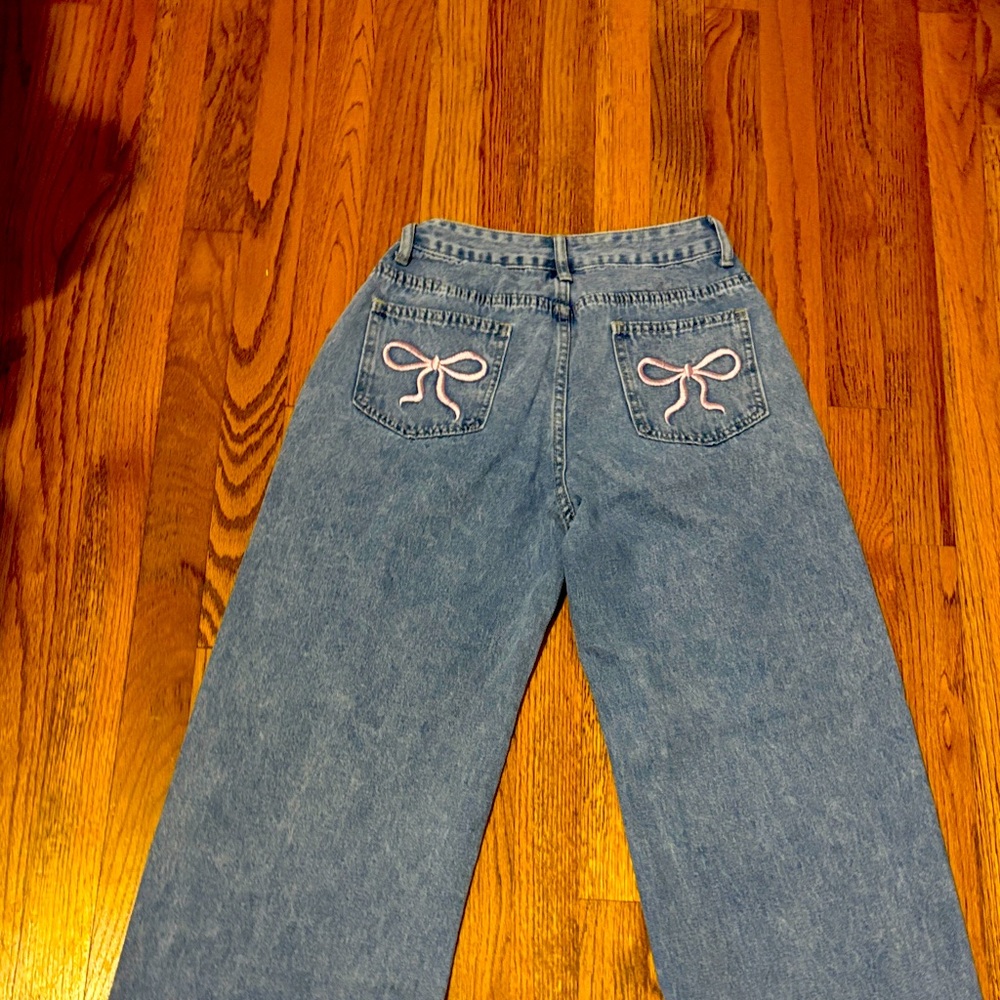SHEIN Blue Straight Leg Jeans with Pink Bow Detail